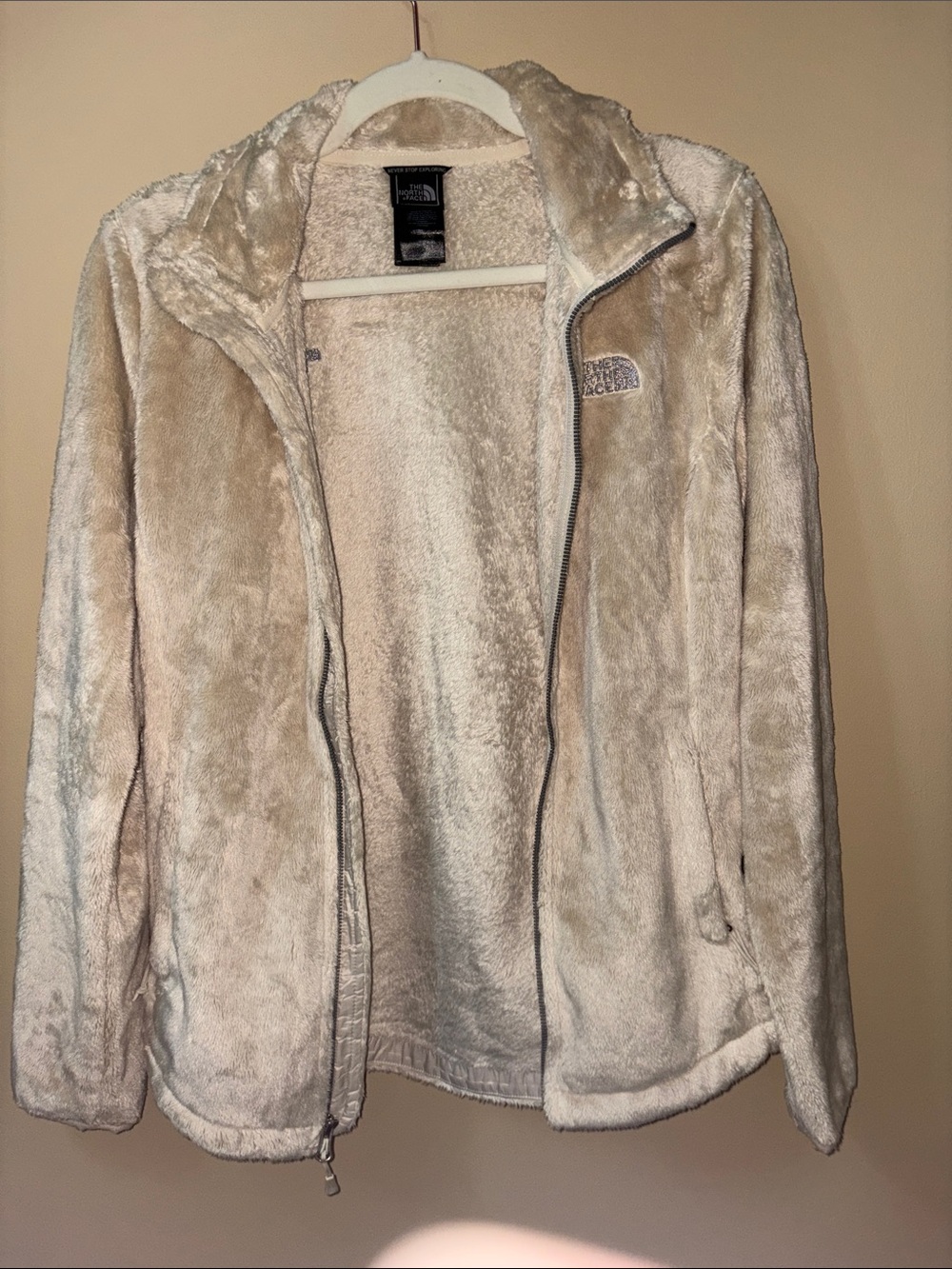 The North Face Women's Plush Full-Zip Teddy Jacket in Cream
